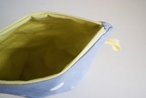 Image of trousse de toilette # dans le ciel