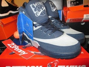 Image of Ewing Hi 33 "Georgetown Hoyas"