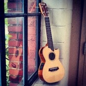 Image of Makai Spruce/Koa w/ Pickup/Tuner