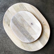 Image of white mango wood platter - small