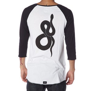 Image of SNAKE RAGLAN | ACID BLACK | NATURAL