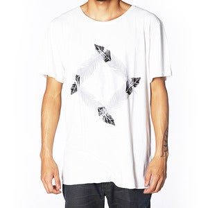 Image of FEATHER TEE | NATURAL