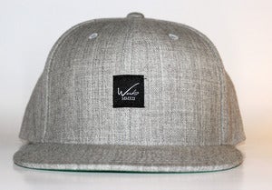 Image of Easy Script Snapback in Heather Grey