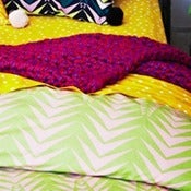 Image of Kip & Co Feathers Pink Quilt Cover