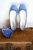 Image of blue repettos 