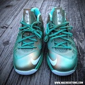 Image of "Lady Liberty" Lebron X lows