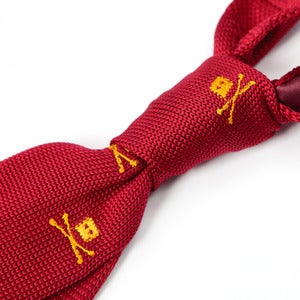 Image of Skull Knit Tie Burgundy