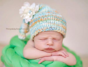 Image of Newborn sleepy cap w/ detachable flower RTS