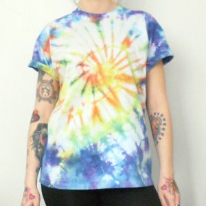 Image of Tie Die Galaxy Swirl T-Shirt Blue & Yellow