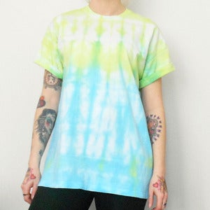 Image of Tie Dye T-Shirt Yellow & Blue Stripes 