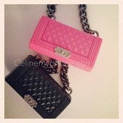 Image of "Boy" Headphone Plug (can be used as keychain) - pink