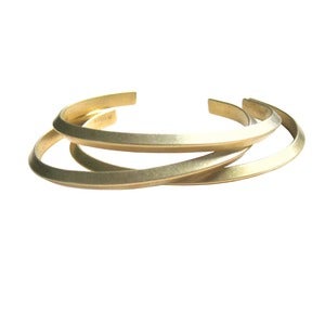 Image of GAZE CUFF