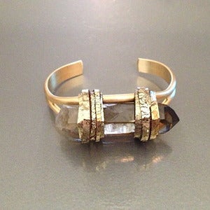 Image of SMOKEY QUARTZ SINGLE FLAME CUFF