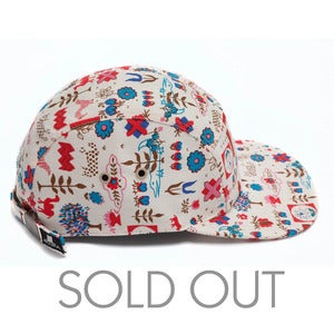 Image of MOUPIA Motifs 5 panel hat