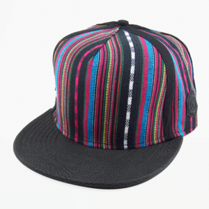 Image of Traditional Snapback [black]