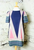 Image of Yumi Graphic Shift Dress