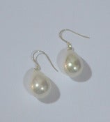 Image of White Shell Faux Pearl Fun