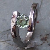 Image of Twist of Fate Band 1 Carat Green Sapphire Ring