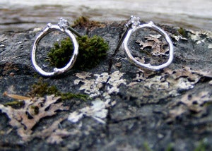 Image of Small Twig Circle Post Earrings w/ Stone