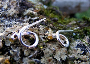 Image of Twig Loop-di-Loop Post Earrings with Sapphires