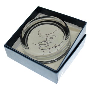 Image of Paperweight - Playing Cat