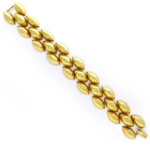 Image of Vintage Large Gold Tone Leaf Link Runway Bracelet