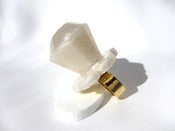 Image of Marshmallow Cream Pearl Heart Pop ring