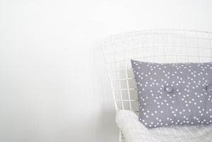 Image of *NOUVEAU* Coussin capitoné Etoile Gris