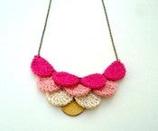 Image of Pink Ombre - Scalloped Necklace ( IDR 89,000)