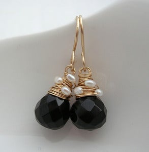Image of Black Onyx Petite with Pearls