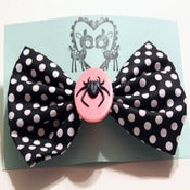 Image of Spider Queen Bow