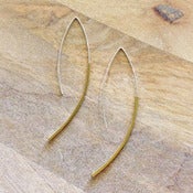 Image of pointed arc earrings