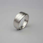 Image of Leaf Ring- Platinum