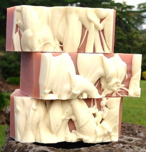 Image of 6 pretty soaps