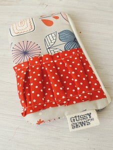 Image of Mod Flowers medium zip pouch