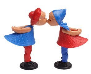 Image of Romeo & Juliet Kissing Dolls