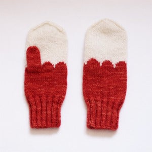 Image of Granliden Mittens: Madder/Red