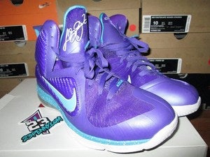 Image of LeBron IX (9) "Summit Lake Hornets" *PRE-OWNED*
