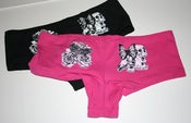 Image of Opposites Attract :: Hot Shorts