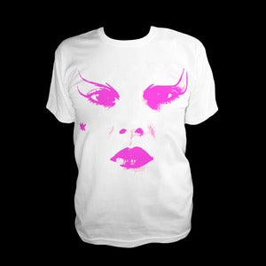 Image of Soo Catwoman White Close Up Tee - Pink Print