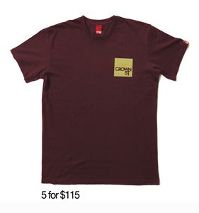 Image of CORONET TEE burgundy/gold