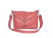 Clutch in Sea Coral Pink