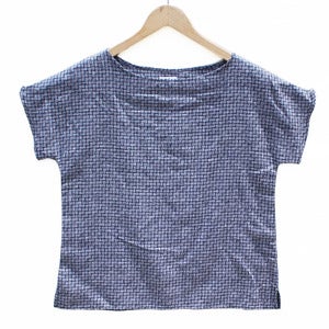 Image of Arrow Tee <br>Kasuri-inspired Linen Tee