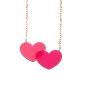 Image of overlapping hearts necklace [pinks]