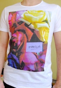 Image of T-shirt blanc homme MTHRFCKR Dites le avec des fleurs