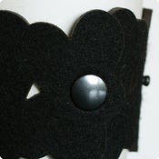 Image of cozy/cuff SKINNY SNAP - black