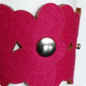 Image of cozy/cuff SKINNY SNAP - fuchsia pink