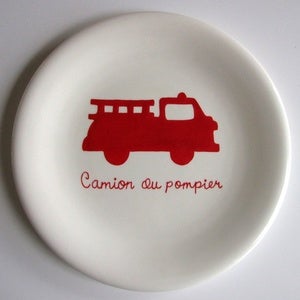 Image of personalised ceramic plate - fire engine