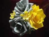 Image of Small bouquet - yellow and gray