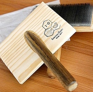Image of Inwood Smith [ Hand carders ] Medium 90ppi cloth